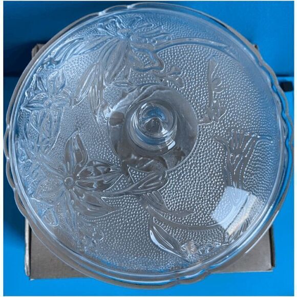 Clear Glass Candy Dish withy Lid - Picture 3 of 4